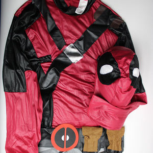 Marvel Universe Deadpool Costume